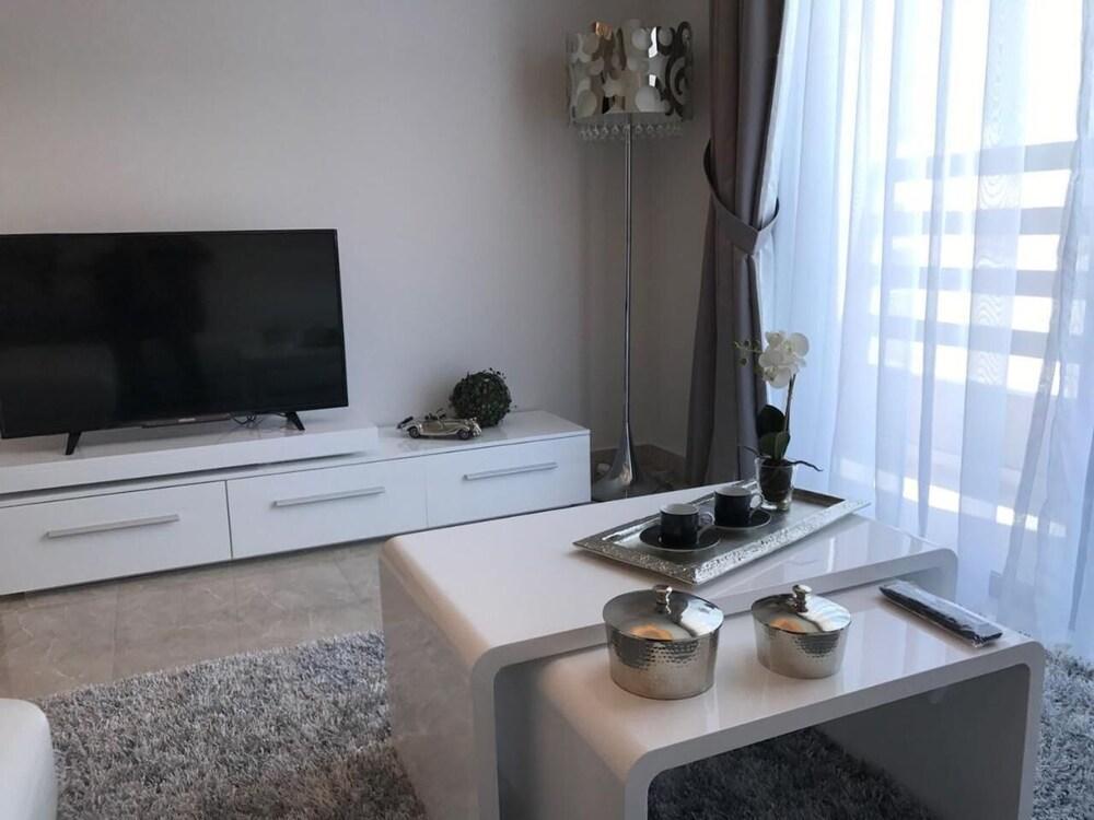 Alamaken Residence Manama Zewnętrze zdjęcie